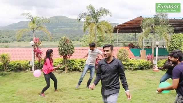 Party games for groups | Pop the balloons with toothpick | Icebreaker Game смотреть онлайн
