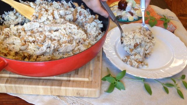 Готовлю рис на сковороде сразу с мясом и лисичками смотреть онлайн