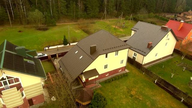 Реконструкция кровли в Валерьяново, Минский район. Замена ондулина на модульную металлочерепицу.