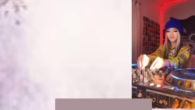 простите меня я взяла видео из тик тока не посмотрев разрешение (( смотреть онлайн