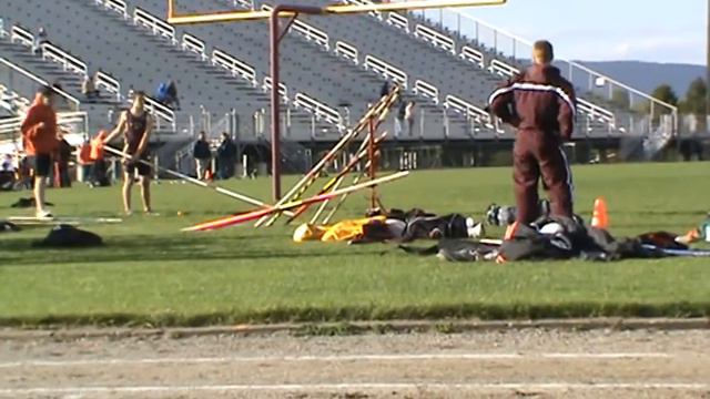 Pole Vault 10' 6" смотреть онлайн
