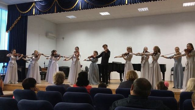 Ансамбль скрипачей "Вдохновение", А. Бородин "Улетай на крыльях..." и "Танец" из оперы "Князь Игорь смотреть онлайн