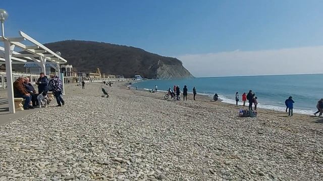 25.03.2023. ЛЮДЕЙ НА МОРЕ МНОГО. ПОГОДА ОТЛИЧНАЯ смотреть онлайн