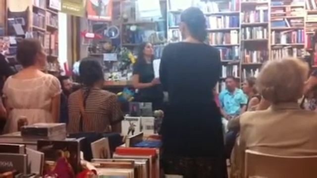 Вера Павлова читает свои стихи. 4 июля. ДоДо. смотреть онлайн