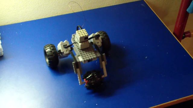 Lego блоки + запчасти от радиоуправляемой машинки