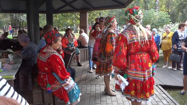 Озорные частушки в парке "Лианозовский парк" смотреть онлайн