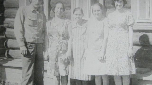 Лето в деревне смотреть онлайн