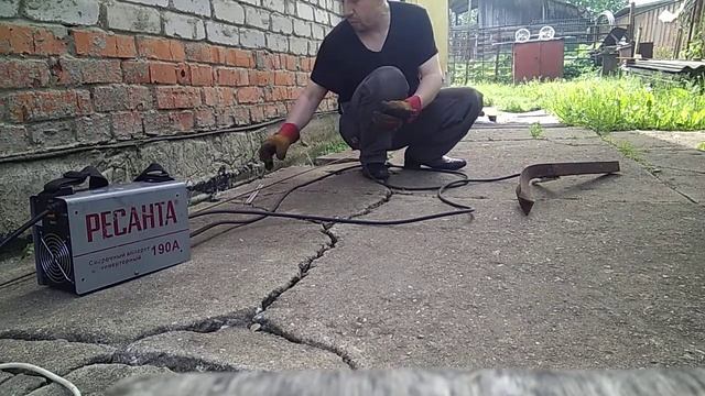 Испытание сварочного инвертора Ресанта САИ-190А после ремонта смотреть онлайн