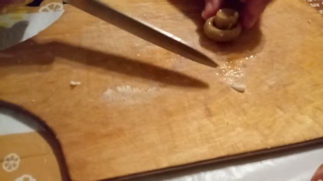 ГРИБЫ + ОКОРОЧЁК + ЯЙЦА + СЫР САЛАТ _РЕСТОРАН_. (720p).mp4