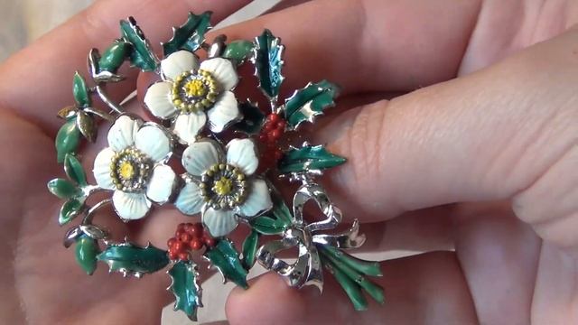 Распаковка посылок из Великобритании с винтажной бижутерией (Exquisite) смотреть онлайн