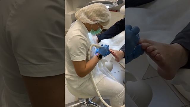 Кто мог себе позволить педикюр в Китае? #shorts смотреть онлайн