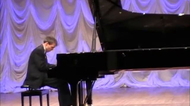 Илья Михайлов Бетховен Соната №15 op.28 D-dur смотреть онлайн