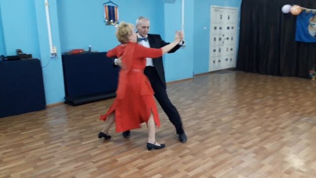 Университетское танго!!!Танцевальний коллектив "Феникс"!!! Харьков 2021 смотреть онлайн