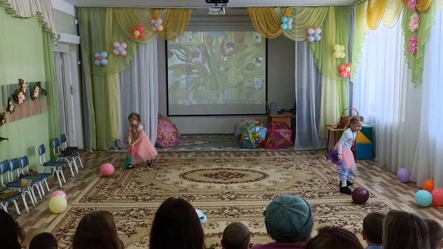 8 марта. Средняя группа смотреть онлайн