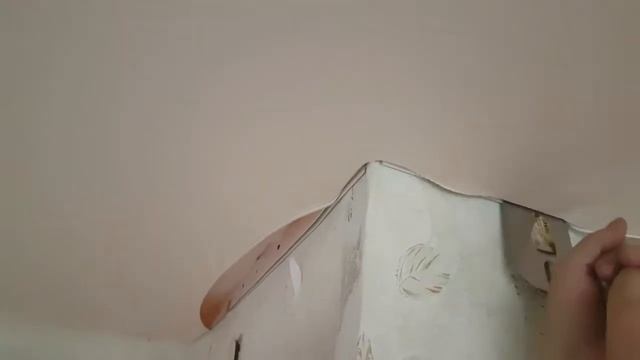 МОНТАЖ НАТЯЖНОГО ПОТОЛКА С ВНЕШНИМ УГЛОМ. Натяжные потолки. смотреть онлайн