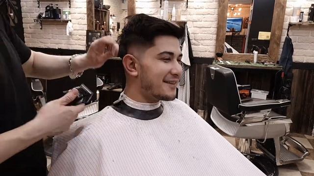 как правильно стричь низкий fade. мужская стрижка.процесс стрижки.haircut .barber vlad смотреть онлайн
