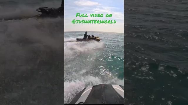 Kawasaki Ultra 310LX Gold & Ultra 310 LX-S Lime Green Jet Skis on the Ocean with @jerplane400 смотреть онлайн
