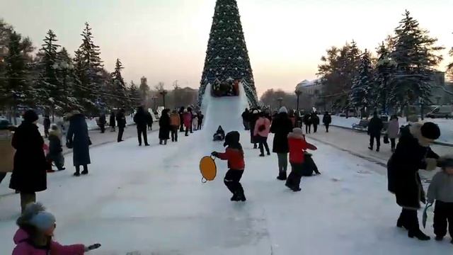 Горка в сквере Кирова в Иркутске смотреть онлайн