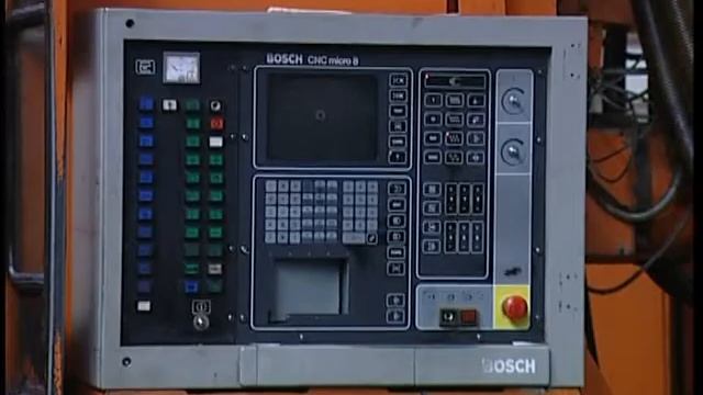 Новоуральск. Уральский автомоторный завод, 2003 год смотреть онлайн