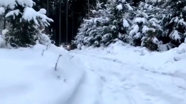 Suzuki Grand Vitara Snow смотреть онлайн