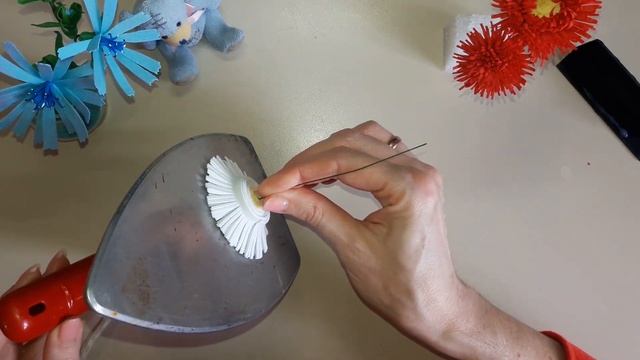 Астра из фоамирана своими руками. Цветы из фоамирана. Легко. смотреть онлайн