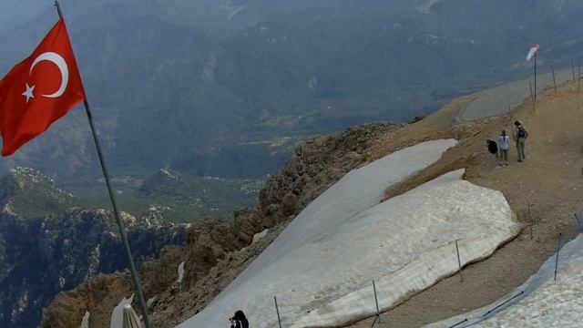 На вершине горы Тахталы, Турция, май 2012г 4-я часть смотреть онлайн