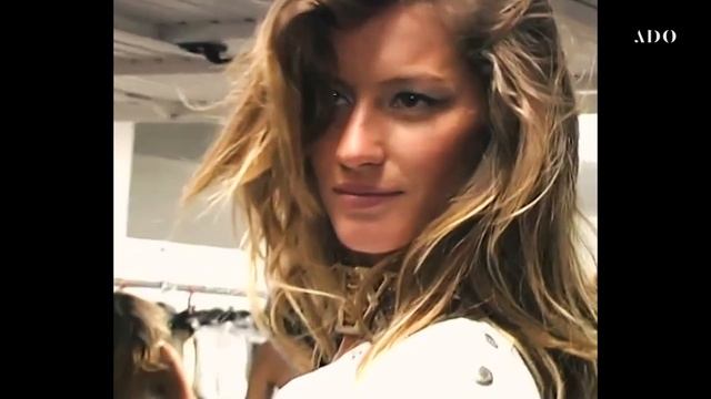 Gisele Bündchen | Runway Throwback