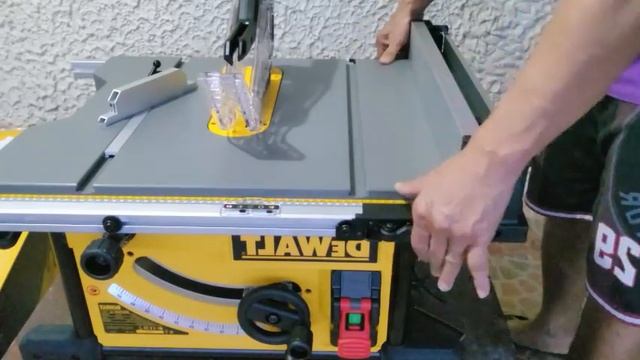 DEWALT TABLE SAW DWE7492: UNBOXING AND REVIEW смотреть онлайн