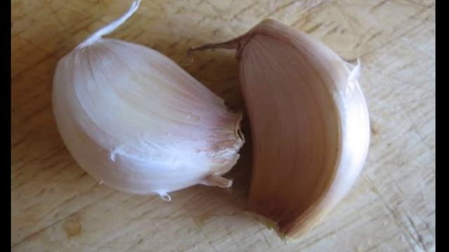 Benefits Of Garlic Water | How To Make Garlic Water | Doctor Vivek Joshi смотреть онлайн