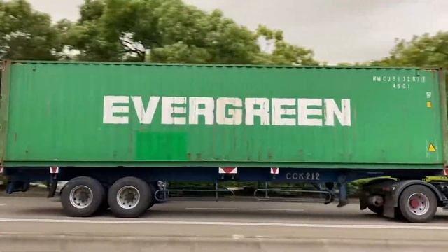 Mitsubishi Fuso Super Great смотреть онлайн