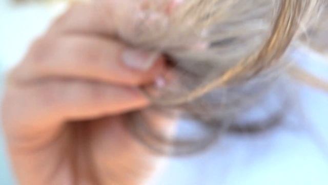 PURPLE SHAMPOO For GREY HAIR || Bold Uniq Review || AD