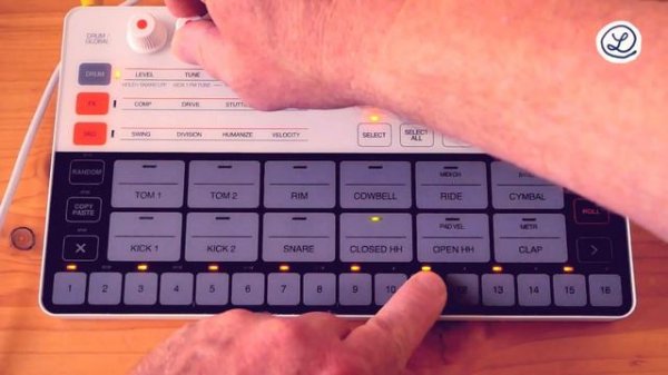 ik multimedia UNO DRUM // the ANALOG INSTRUMENTS // ONE by ONE