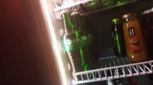 Как снять переднюю панель холодильника