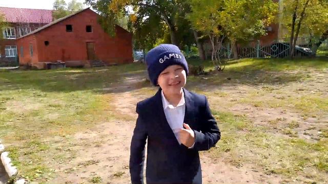 Играем в "Московские прятки" смотреть онлайн