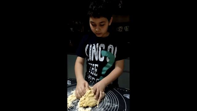 Şəkərçörəyi ( Шаке́р-чуре́к ) смотреть онлайн