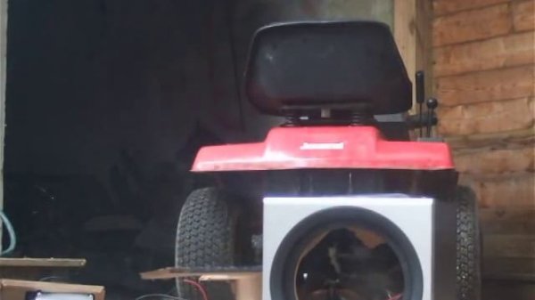 2x Logitech X-230 and 1 Z-2300 ..... Dies