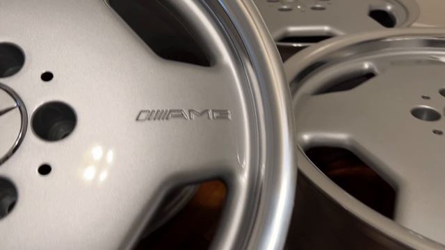 17" AMG Staggered Monoblock смотреть онлайн