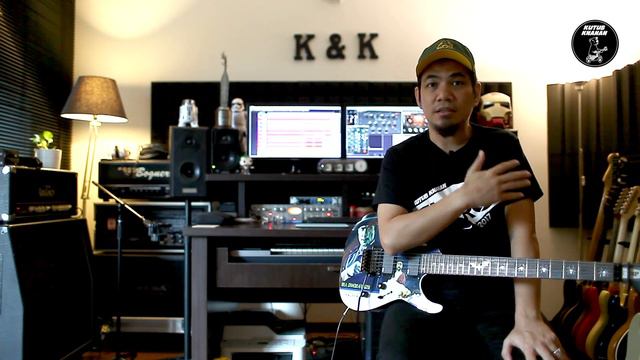 Limited Edition GUITAR HERO 2017 T-Shirt смотреть онлайн