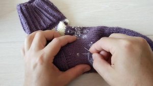 Вышиваем снежинки на носочках. Подробное видео.