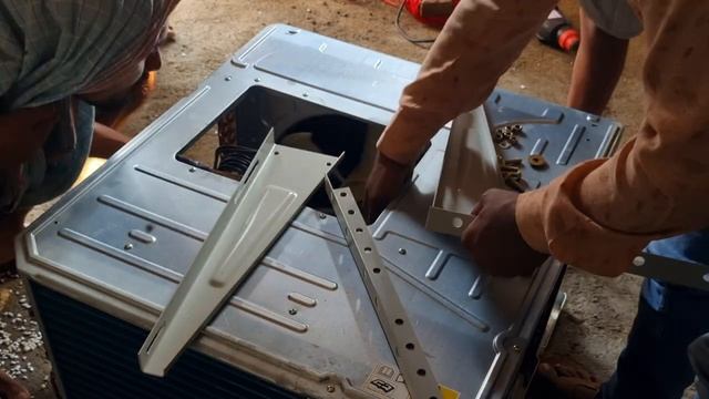 window AC ka installation kaise #carefulservicecenter #subscribe #acrepair #acnotcooling #tranding смотреть онлайн
