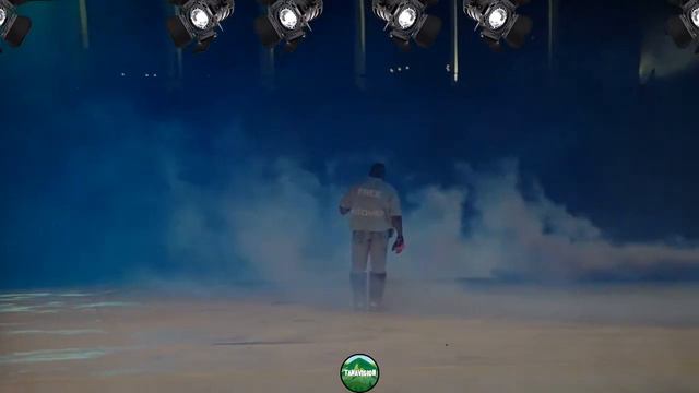 FREE LARRY HOOVER "YE & DRAKE" LIVE FROM THE LOS ANGELES MEMORIAL COLISEUM смотреть онлайн