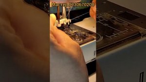 Как пользоваться автозаправщиком нити Машинка janome. Как пользоваться Автоматической заправкой нит