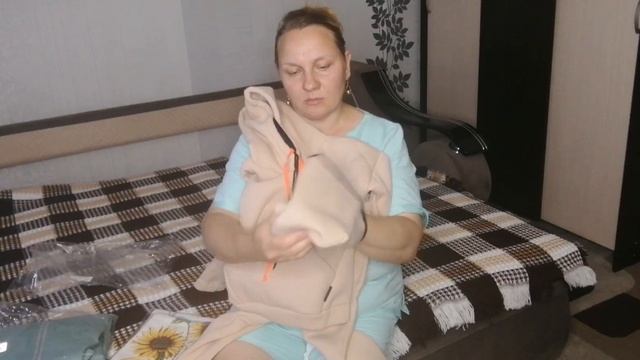 У ЕВЫ?ТЁПЛЫЕ ВЕЩИ МАЛЫШАМ? смотреть онлайн