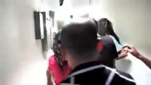 Julia Peres vs Dewi Persik (Arwah Goyang Karawang Movie)