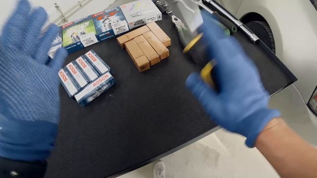 Как правильно подобрать свечи зажигания! Замена на JETTA 6 2.5! смотреть онлайн