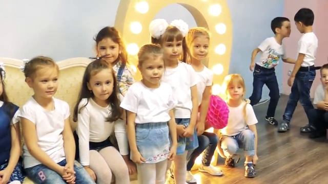 Фотосессия детей детского сада для создания Лучших выпускных альбомов! смотреть онлайн