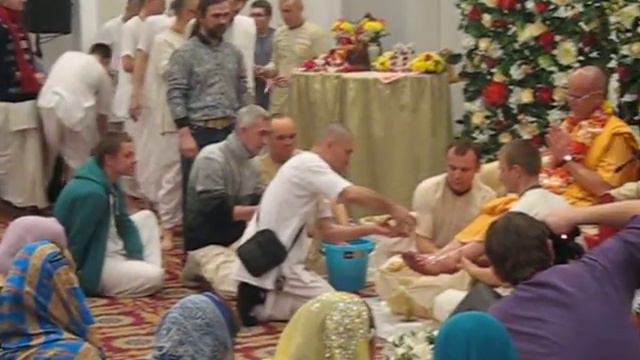 Вьяса пуджа ББГС абхишека 9 01 2016 смотреть онлайн