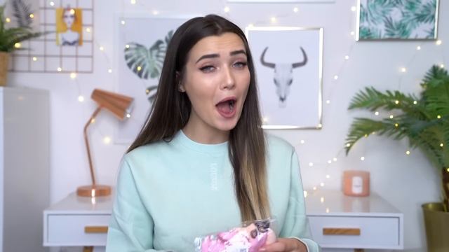 TRYING WEIRD CAT GADGETS FROM WISH! смотреть онлайн