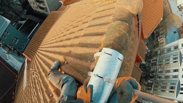 Монтаж молниезащиты на крыше-Riga! смотреть онлайн