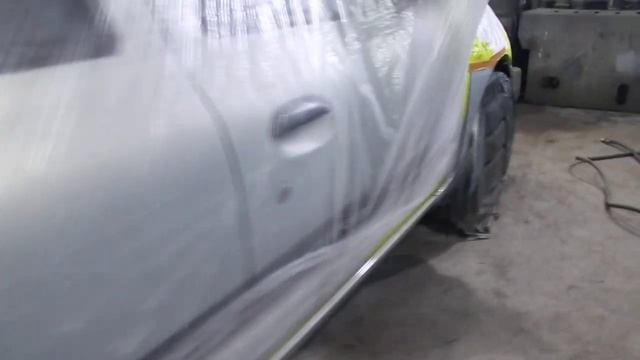 Машина RENAULT CLIO после покрасса... смотреть онлайн